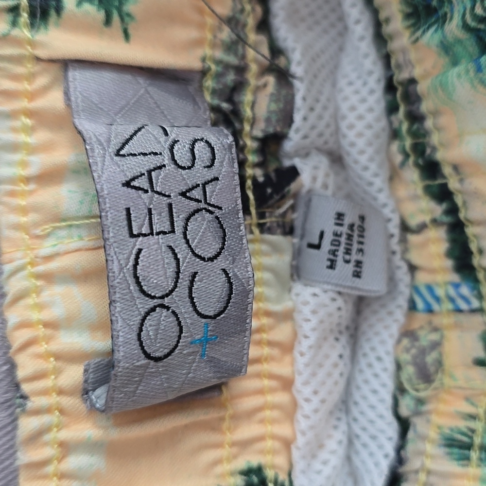 Ocean & Coast Yellow Tropical Print Swim Trunks, Size L, NWT - Picture 4 of 4